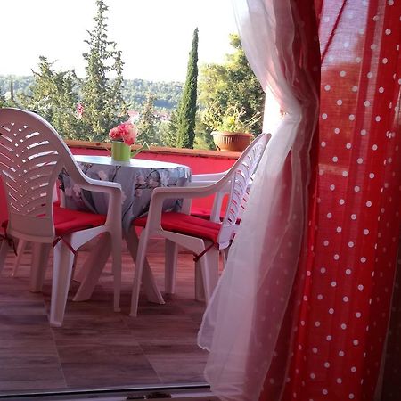 Apartments Marija Stari Grad  Zewnętrze zdjęcie